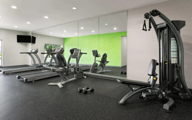La Quinta Inn & Suites by Wyndham Columbus - Edinburgh