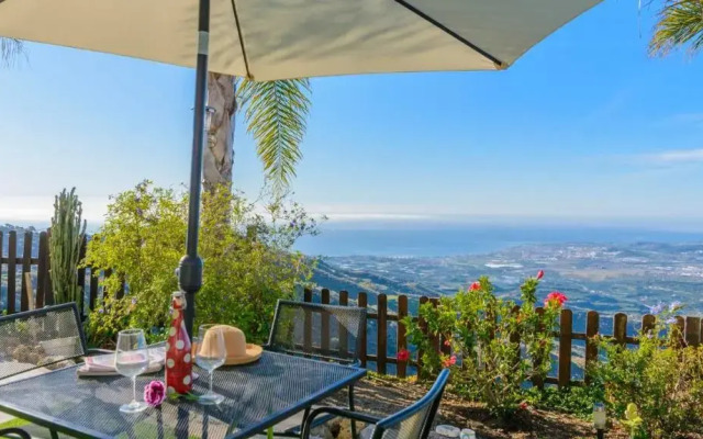 Villa Paraiso Arenas by Ruralidays