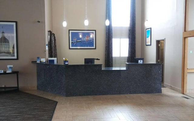 Best Western Indian Oak