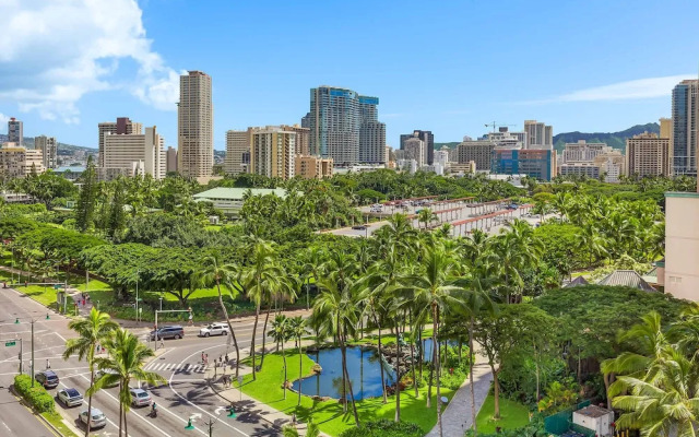 Palms at Waikiki (PW01)