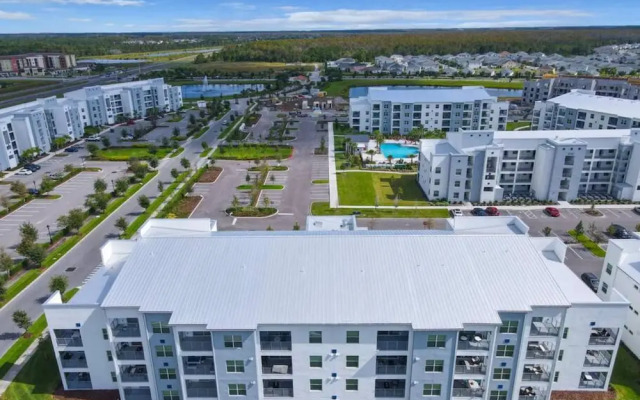 104 Modern Condo Storey Lake Disney