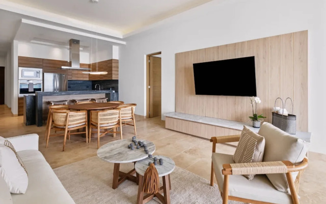 Live Aqua Private Residences La Paz