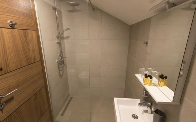 Hotel Logavina 8