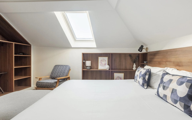 Lisbon Downtown Luxury Family Residence