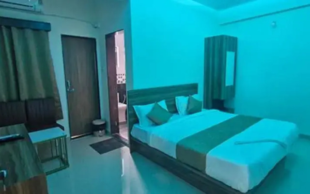 Fabhotel Mantra Inn