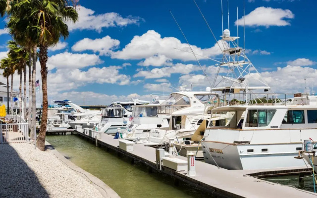 Holiday Inn & Suites Clearwater Beach S-Harbourside by IHG