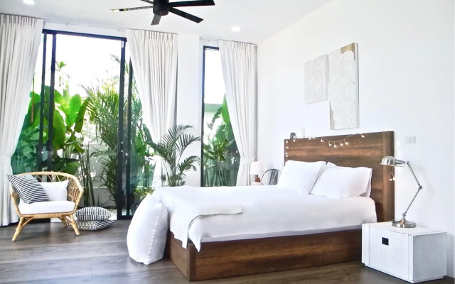 New Wonderful Villa in Nai Harn Center