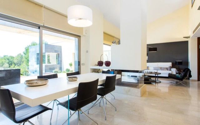 Villa Prestigia With Private Pool And Sea View