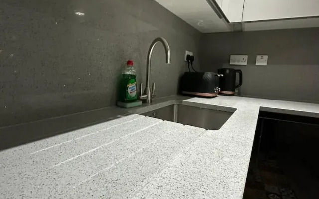 London Cosy Apartment in Ilford Lane