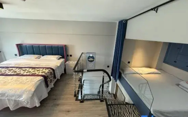 Yiran Loft Homestay (Zhongwei Xiangyang Pedestrian Street)