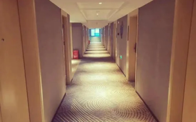 Echarm Hotel(subway station store in Fuzhou University Town)