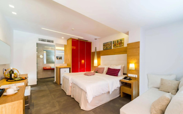 High Beach Hotel