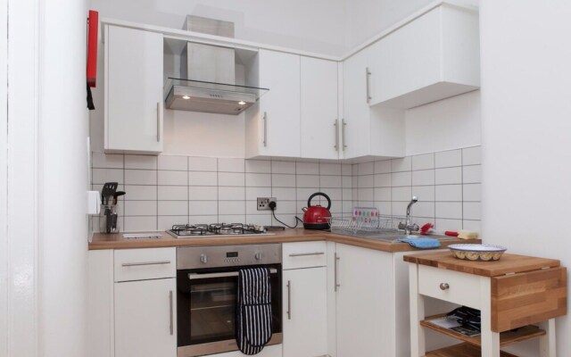 Cozy 1-bed Flat in Stockbridge Sleeps 4