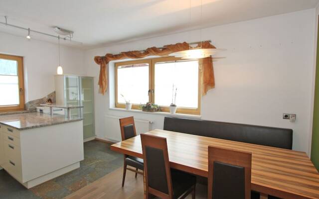 Luxurious Apartment in Mayrhofen With Mountain View