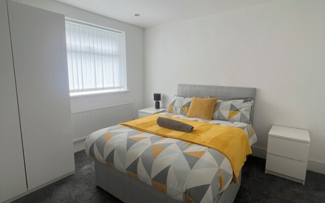 No 29 - Beautiful 4-bed House
