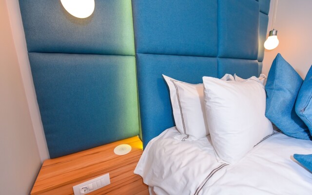Primo - One Bedroom Apartment - Next to Cismigiu Park and Victoria Avenue