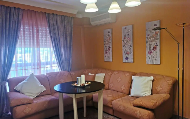 Isis Apartment
