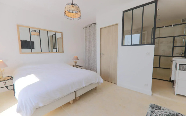 Attractive Holiday Home in Port Grimaud With Jetty