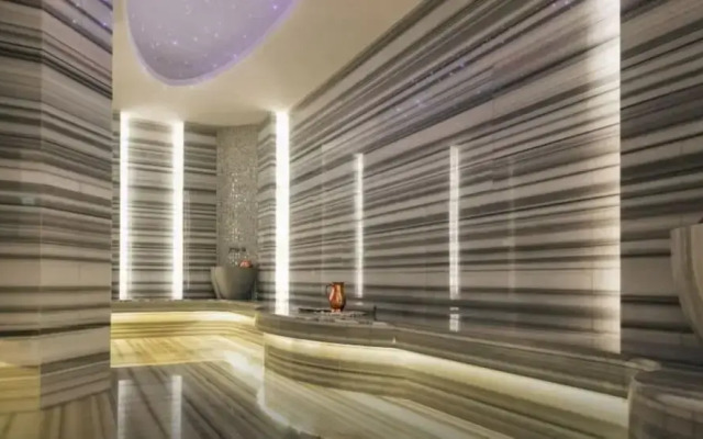 Business Bay Paramount Towers 1BR