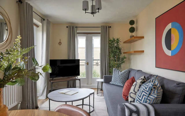 Apartment - Sleeps 6 - Riverside - City Centre