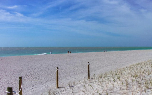 Sea Dreams- Captiva Shores 8A