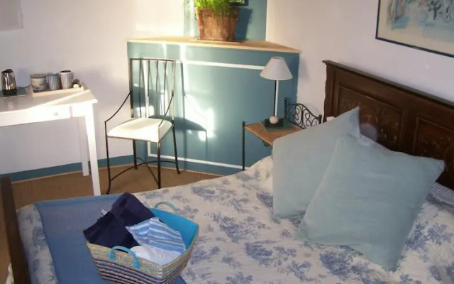 Le Chat Bleu Chambres dHotes B&B