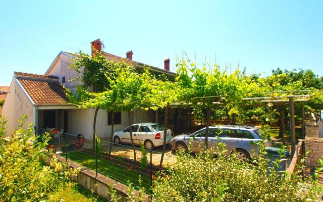 Apartmensts Nikola 1023