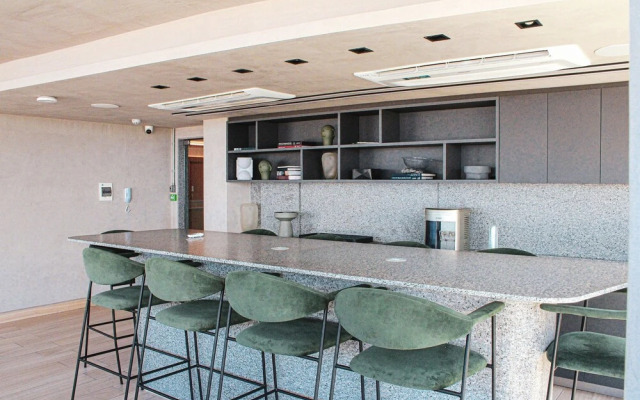 Setai Yacht S3 - By Almare Flats