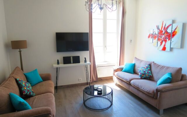 Ashley&Parker - Massena Plaza