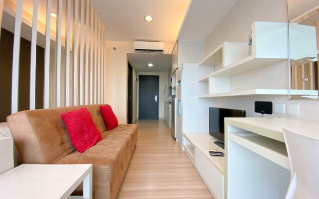 Elegant And Comfortable Studio At Tamansari The Hive Apartment