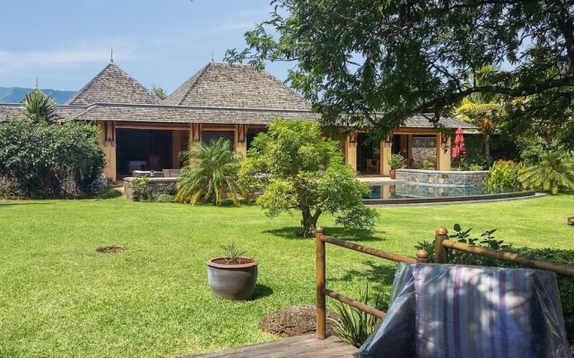 Villa With 4 Bedrooms in Tamarin, With Private Pool, Furnished Garden