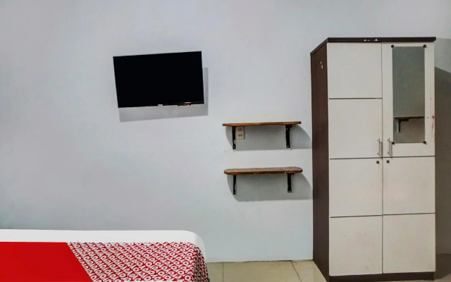 RedDoorz near Plaza Medan Fair