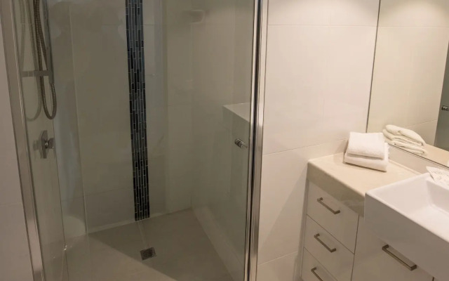 Centrepoint Holiday Apartments
