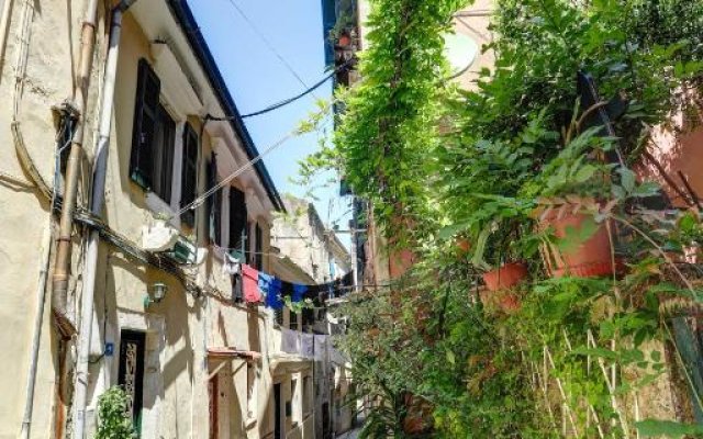 Luminous 2BD stone Apt in the alleys of Corfu town