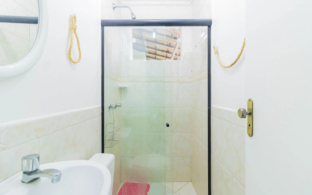 GB46 Maravilhosa Casa com 4 Suítes com Piscina Privativa em Guarajuba