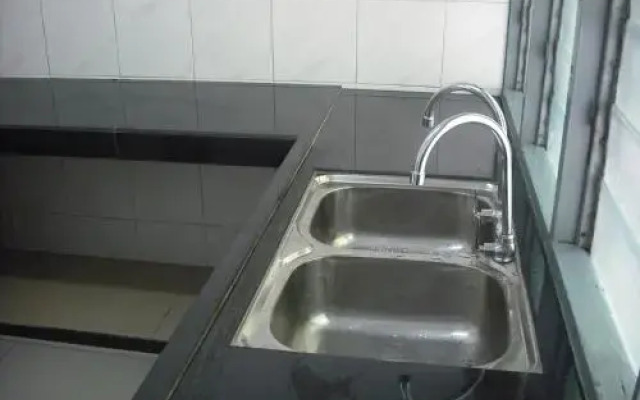 Fazi Budget Homestay Tampin