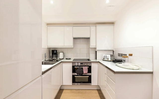 Charming and Modernised Edwardian Flat