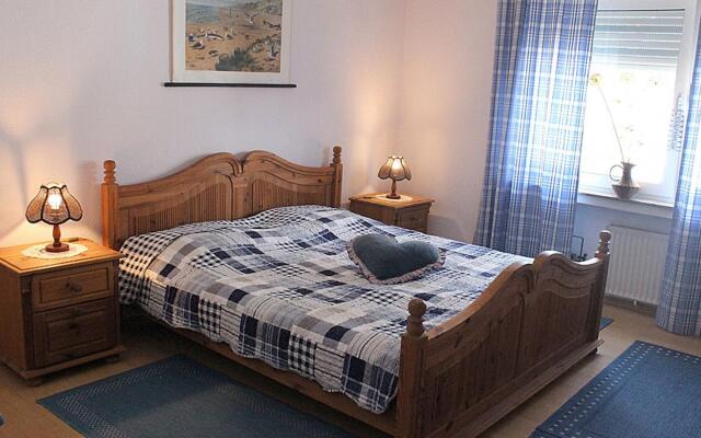 Lovely apartment in Blomberg with a garden