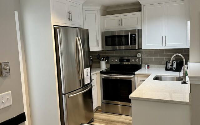 Elmwood Resort Hotel