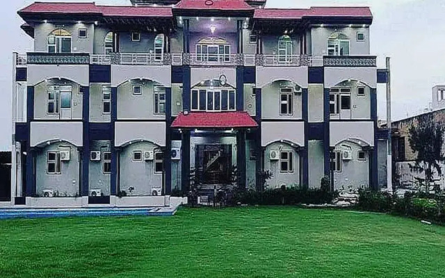 OYO 80681B City Palace