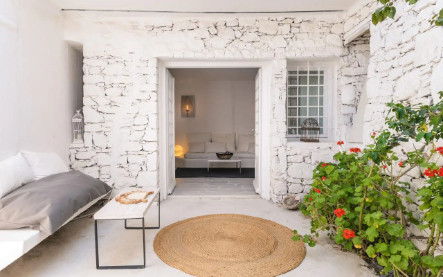 Monogram Travel Mykonos