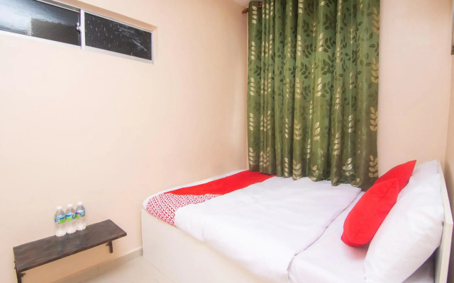 OYO 1224 Hotel Hajah Rohayah