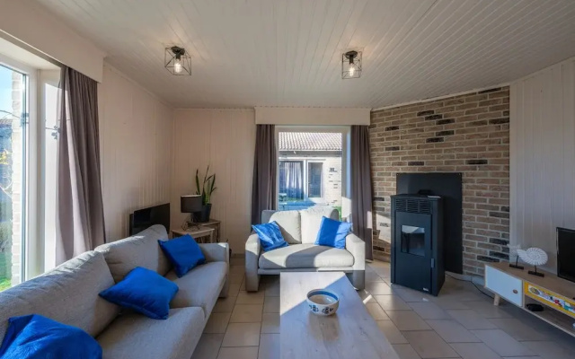 Bungalow Westende Blue 6 Persons