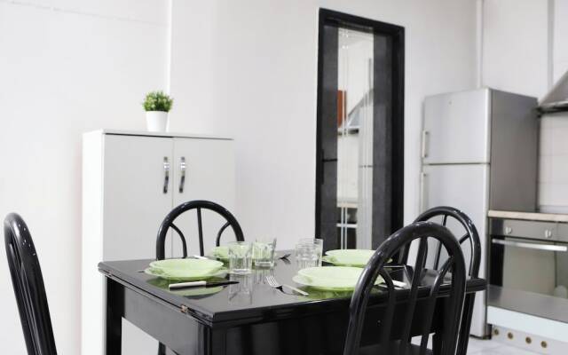Napoli Centrale Budget Apartment