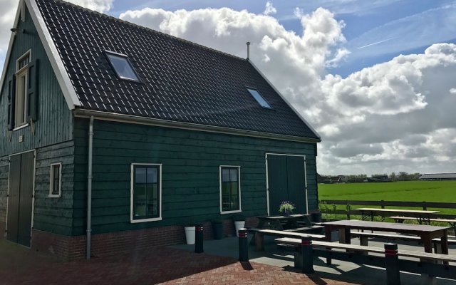Spacious Holiday Home in Beemster near Windmill