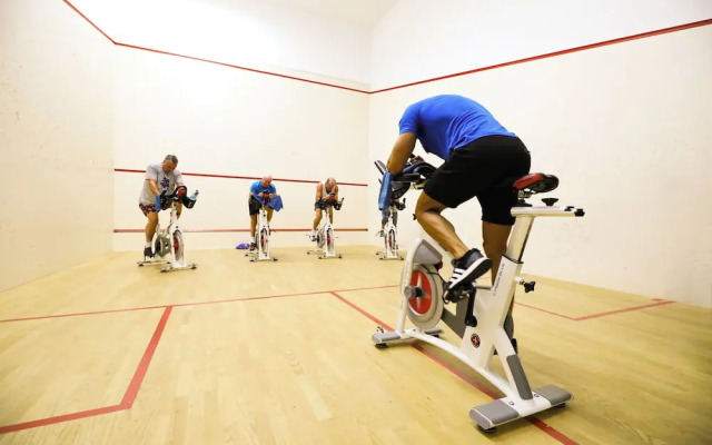 Four Seasons Country Club