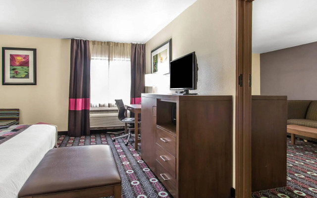 Comfort Inn Tulsa Midtown