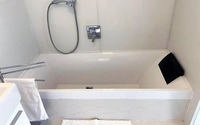 Luxusný 118m2 Apartmán s Krbom v Centre Nitry