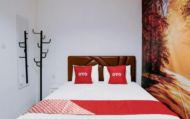 Hotel O Nawangwulan – Guest Rooms – Kediri