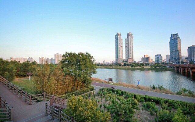 Ulsan Dalbit Eunhasu Guest House
